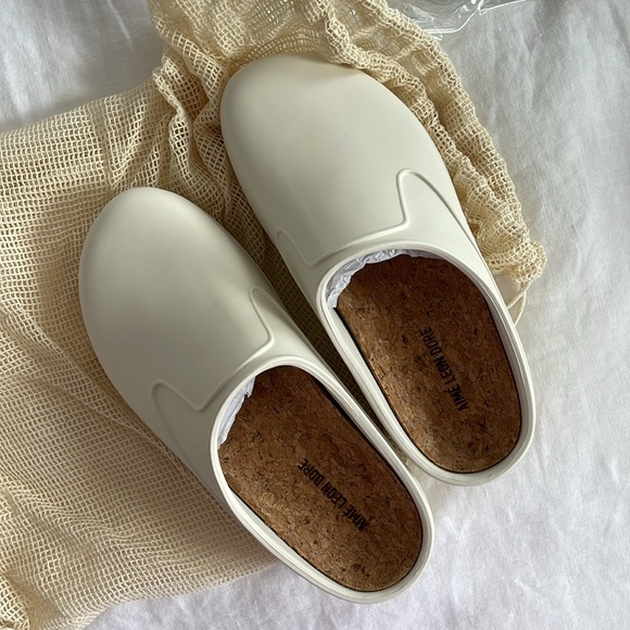 Aime Leon Dore garden mule in pristine white - Picture 2 of 5